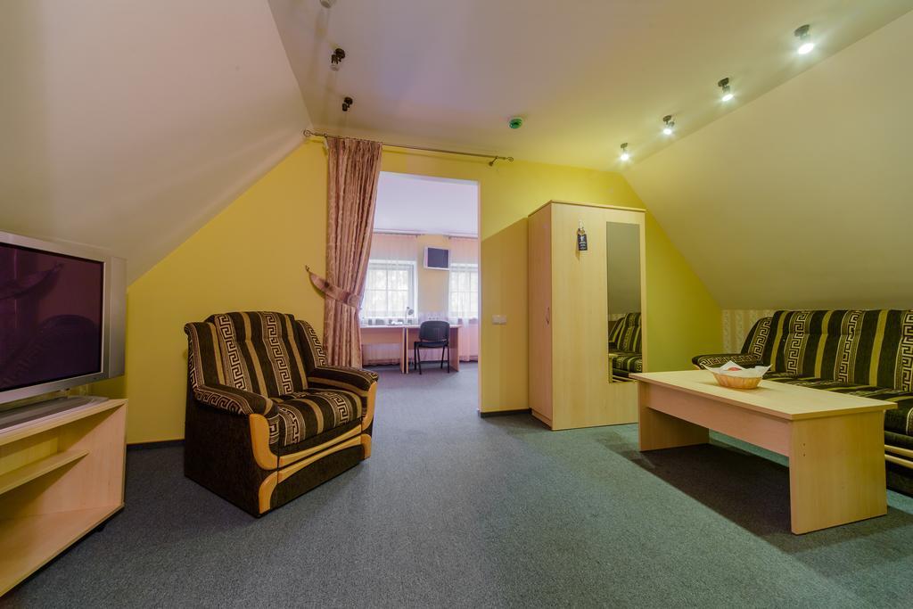 Hotel - Bar Grafaite Siauliai  Exterior photo